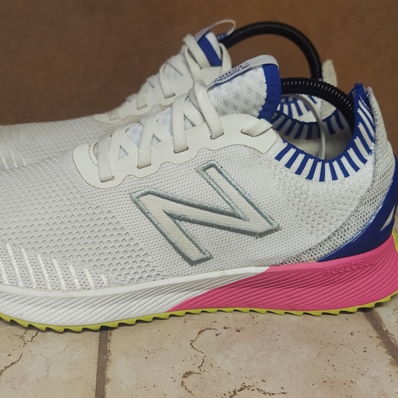 New Balance Running Shoes Fuel Cell Echo W White Multi - Picture 3 of 8